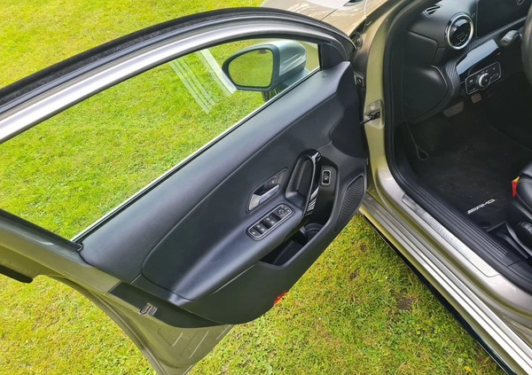 Mercedes-Benz Klasa A cena 115000 przebieg: 89700, rok produkcji 2019 z Wejherowo małe 742